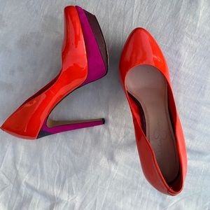 Absurdly fun peach-hot pink platform stilettos